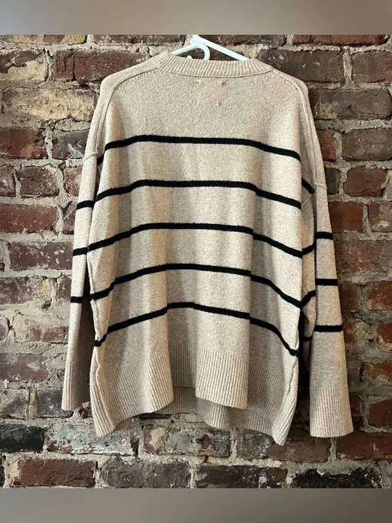 aerie Beige crewneck sweater with Black Stripes - Picture 3 of 3